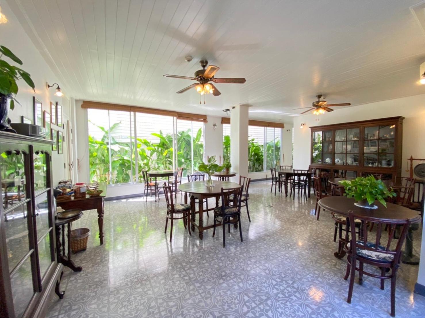 Ssip Boutique Dhevej Bangkok (Adults Only) Hotell Exteriör bild